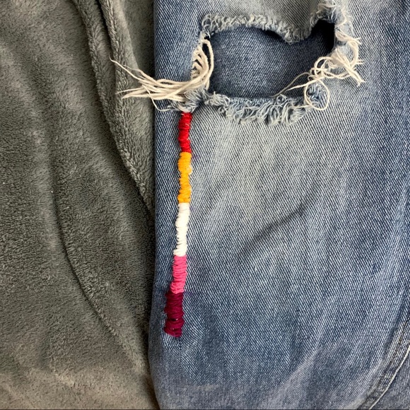 Embroidered pants - Picture 4 of 6